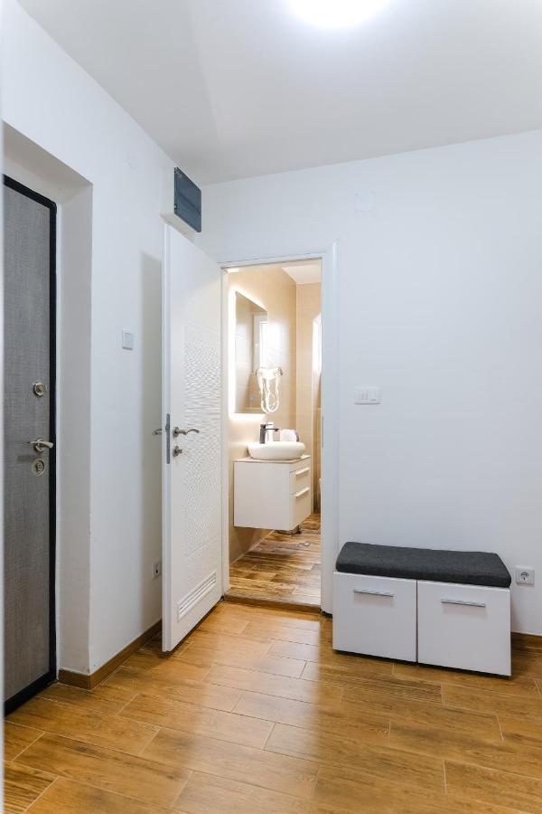 Mak Apartment - Free Parking - Balcony Szarajevó Kültér fotó