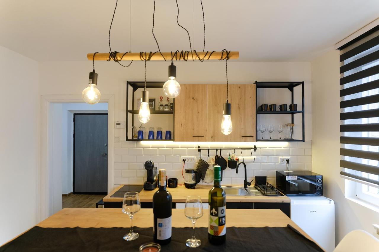 Mak Apartment - Free Parking - Balcony Szarajevó Kültér fotó