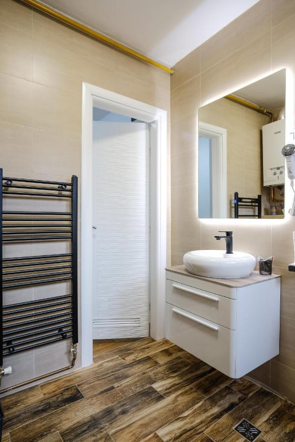 Mak Apartment - Free Parking - Balcony Szarajevó Kültér fotó