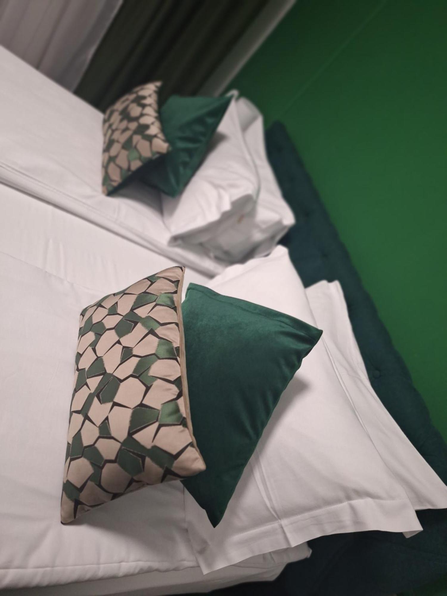 Mak Apartment - Free Parking - Balcony Szarajevó Kültér fotó