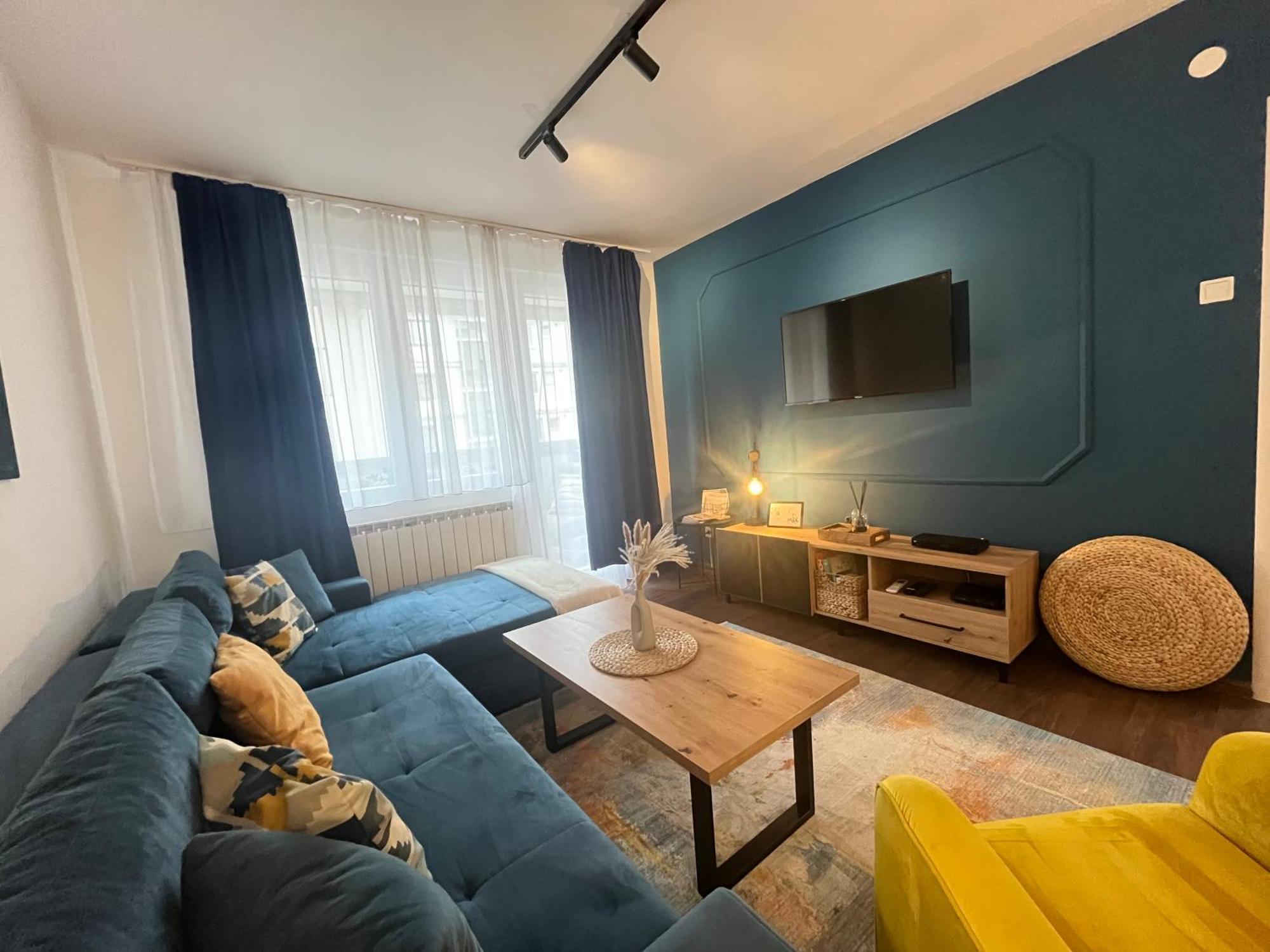 Mak Apartment - Free Parking - Balcony Szarajevó Kültér fotó